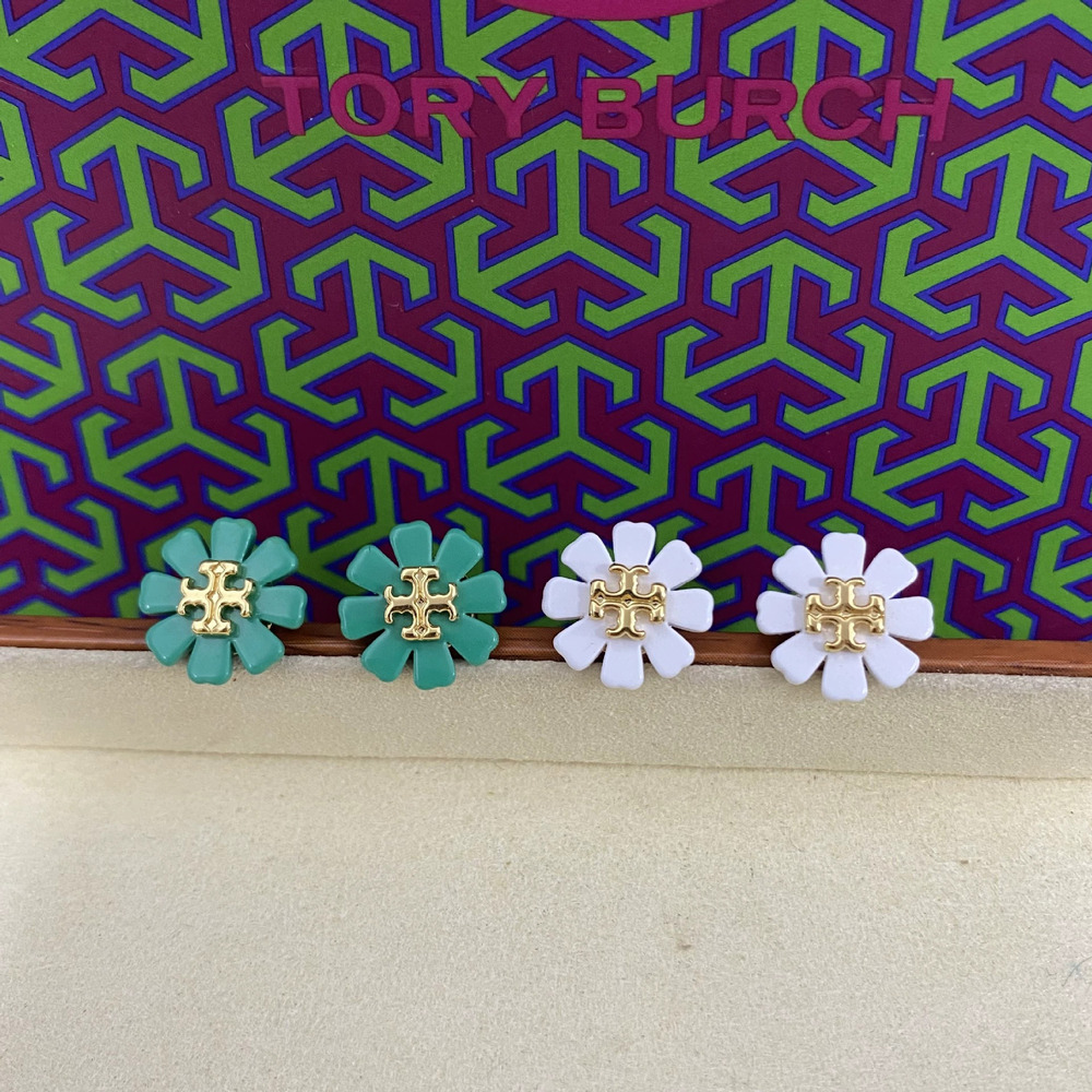 Tory Burch Boutique Daisy Acrylic Stud Earrings